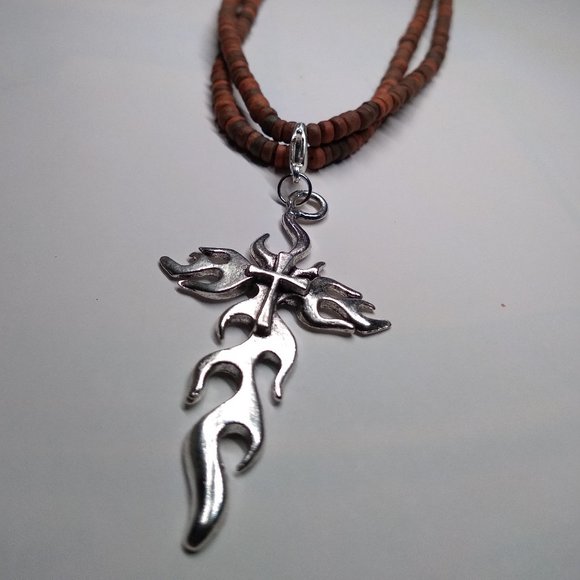 The silver tone cross and red puka shells 16 inch - Picture 2 of 7